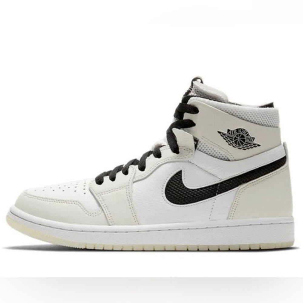 NIKE Jordan 1 high zoom comfort size 8.5 light bone